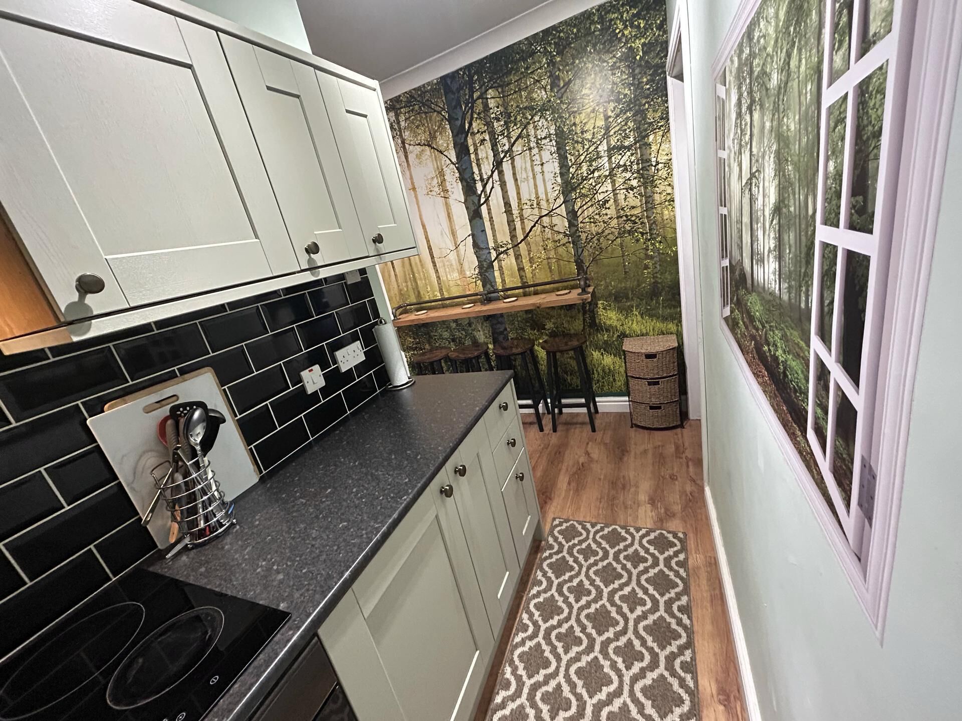 Hytte | Eget kjøkken | Kjøleskap, mikrobølgeovn, ovn og kokeplater