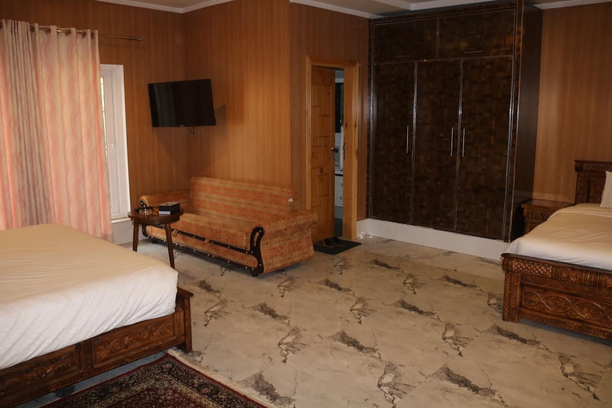 Family Triple Room