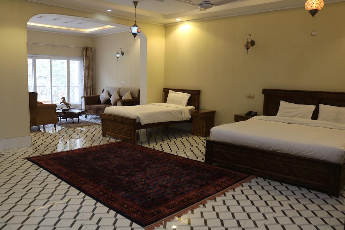 Signature Suite
