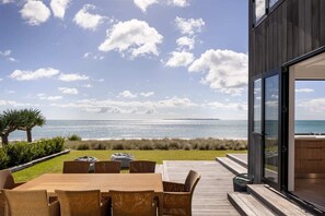 Outdoor dining - Beachfront Mediterranean Villa (Papamoa)