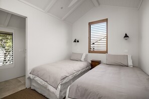 4 bedrooms, iron/ironing board, travel cot, WiFi