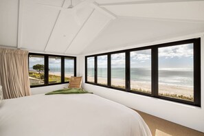 4 bedrooms, iron/ironing board, travel cot, WiFi