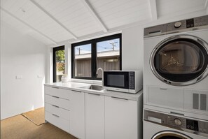 Interior - Beachfront Mediterranean Villa (Papamoa)