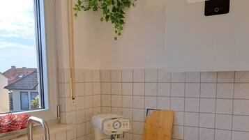 Réfrigérateur, four, plaque de cuisson, lave-vaisselle