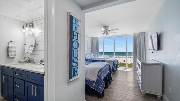 2 habitaciones, tabla de planchar con plancha, wifi y ropa de cama 