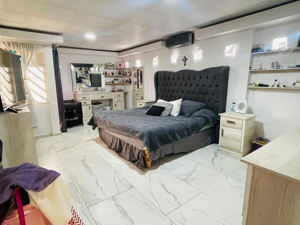 5 makuuhuonetta, Wi-Fi, vuodevaatteet