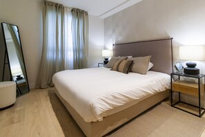 2 quartos, ferros/tábuas de passar roupa, Wi-Fi de cortesia