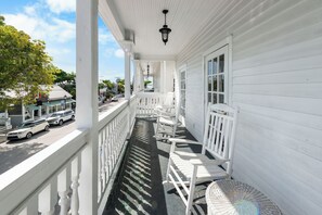 Property grounds - Overlook Duval St from your Cuban Club balcony (Key West)