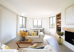 Smart TV - Charming villa with infinity pool, walking distance to village (Mougins)