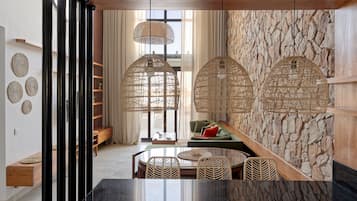 3 bedrooms, iron/ironing board, free WiFi