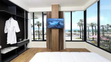 Een minibar, geluiddichte muren, beddengoed