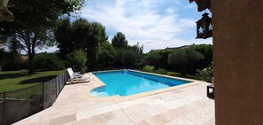Utomhuspool