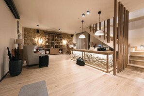 Reception - Revi Mountain Resort Boutique Hotel (Kalavrita)