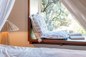 3 bedrooms, iron/ironing board, WiFi - Little Chill Port Elliot (Port Elliot)
