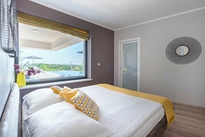 5 Schlafzimmer, Bügeleisen/Bügelbrett, WLAN, Bettwäsche