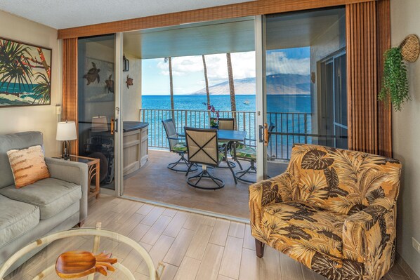 Een smart-tv en een dvd-speler