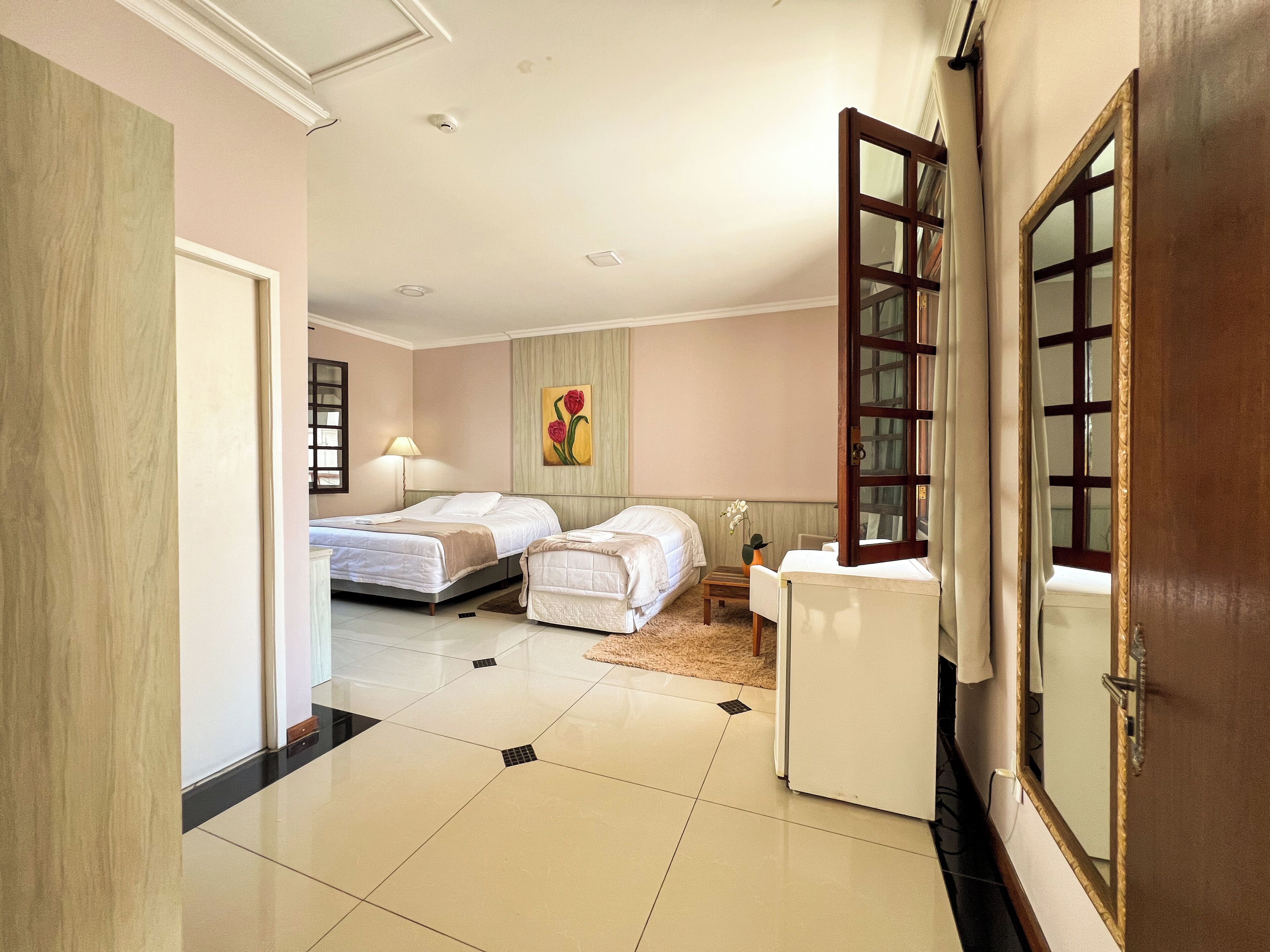 Studiosuite – premium | Skrivebord, skrivebord for bærbar PC og wi-fi (inkludert)