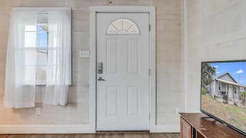 Duplex, 2 Bedrooms | Interior