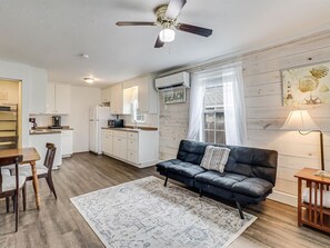 Toetasjesleilighet, 2 soverom | Oppholdsområde