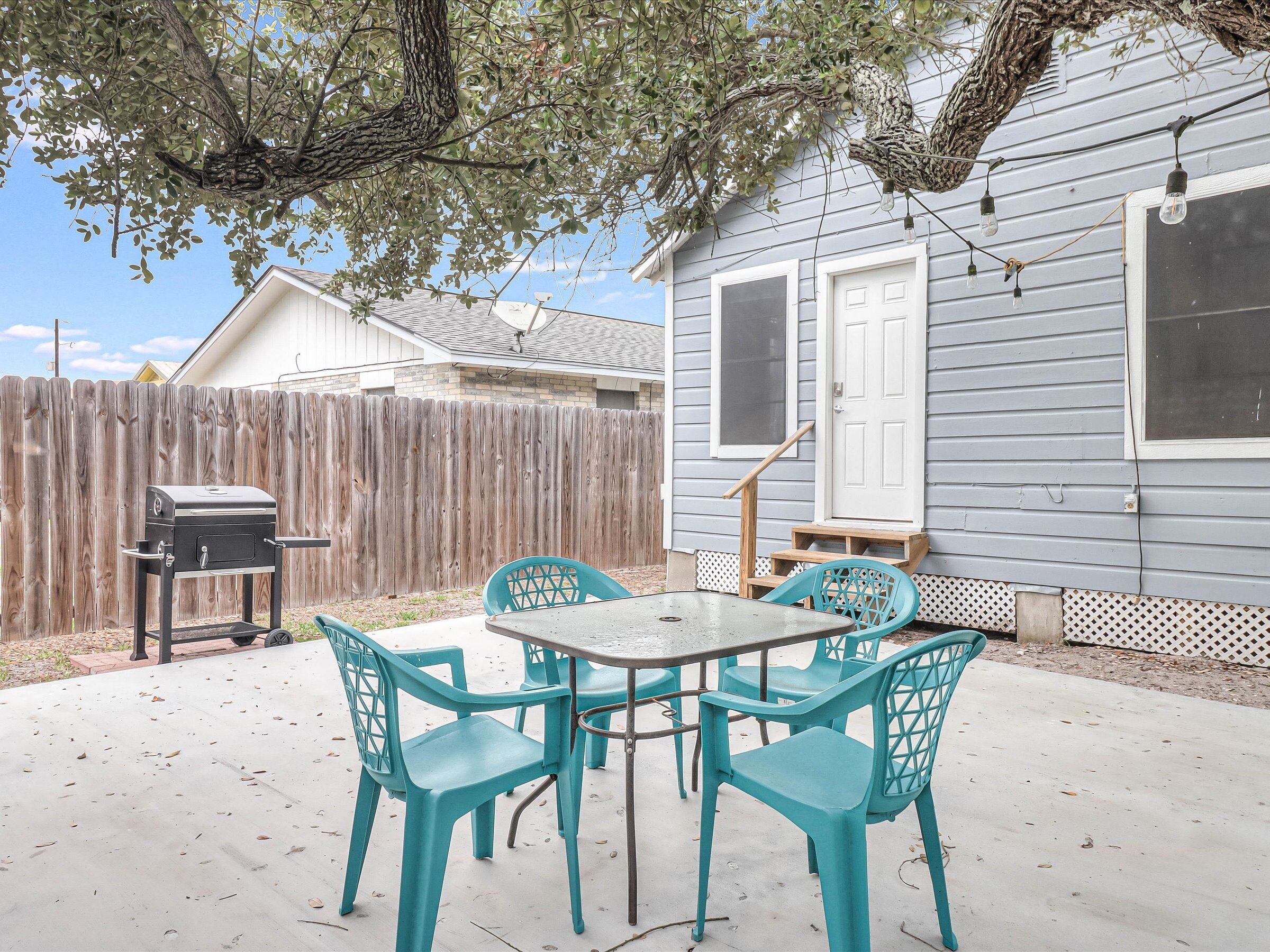 Duplex, 1 Bedroom | Outdoor dining