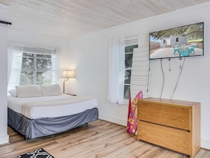 1 bedroom, iron/ironing board, free WiFi - Merry Macaw Rp203b 1 Bedroom Duplex by RedAwning (Rockport)