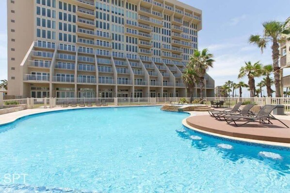 Apartment, 2 Bedrooms | Pool | Outdoor pool