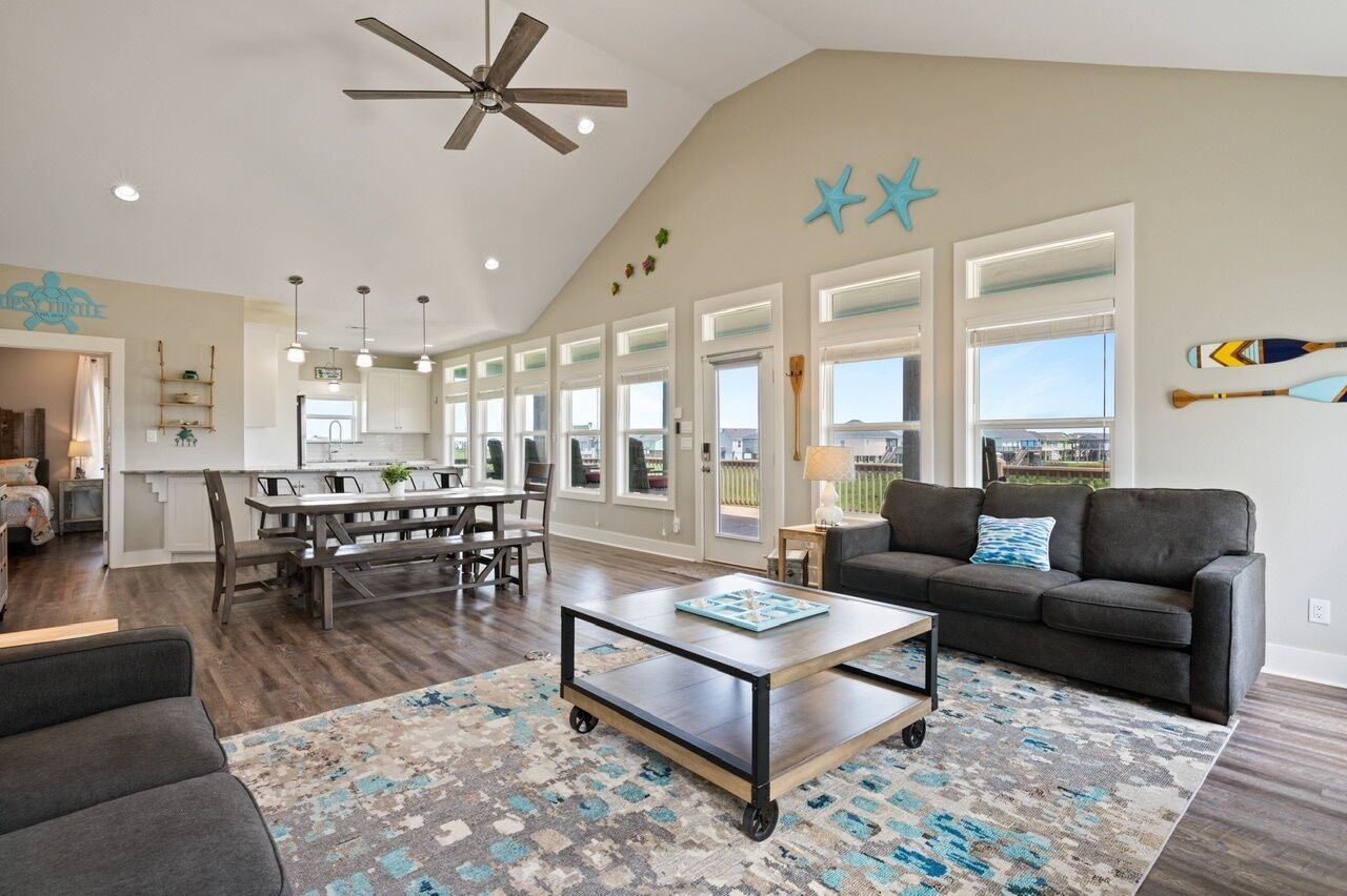 House, 3 Bedrooms | Living area | Smart TV, streaming services