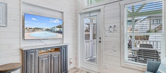 Tequila Sunrise Sfth6 1 Bedroom Cottage by RedAwning