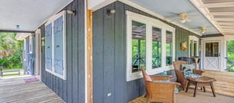 보트 램프 & 독이 있는 리버프론트 밀턴 캐빈!