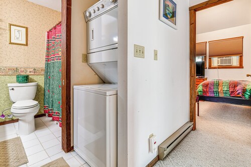 Finger Lakes Resort Retreat w/ Mountain-view Deck!