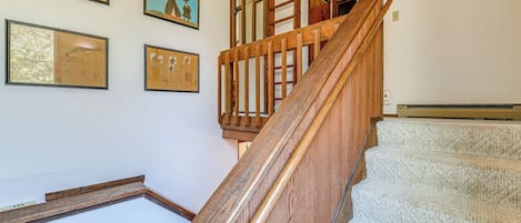 المنشأة من الداخل