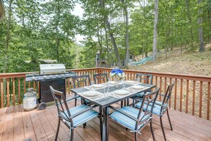 Interior - Spacious Massanutten Home w/ Hot Tub & Sauna! (McGaheysville)