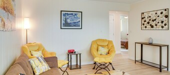 Quaint Hilo Vacation Rental w/ Community Pool!