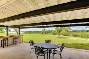 House (4 Bedrooms) | Interior - Granbury Home w/ Lake Views ~ 6 Mi to Boat Launch! (Granbury)