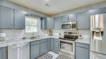 Rumah (4 Bedrooms) | Interior