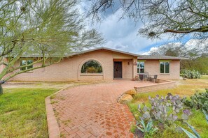 House (3 Bedrooms) | Interior - Peaceful Tucson Home w/ Pool: 10 Mi to Downtown! (Oro Valley)