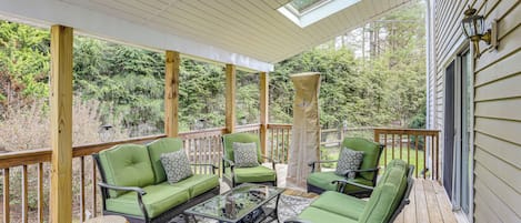 House (4 Bedrooms) | Front of property