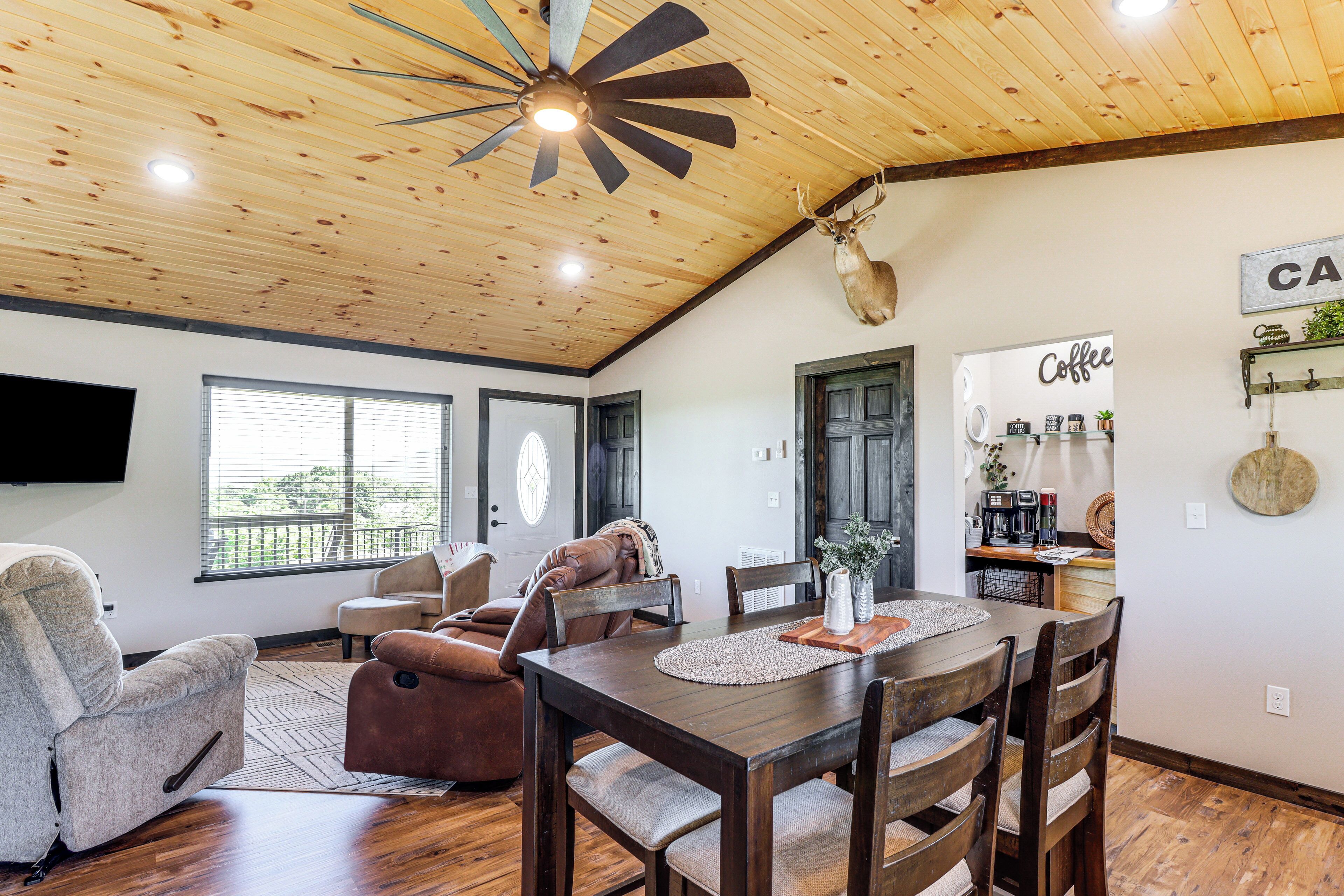 المنشأة من الداخل