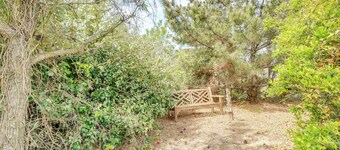 Updated Kitty Hawk Semi-oceanfront w/ Ocean Views