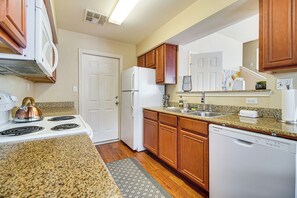 Apartment (2 Bedrooms) | Interior - Half-mi to Grand Lake: Townhome w/ Hot Tub (Afton)