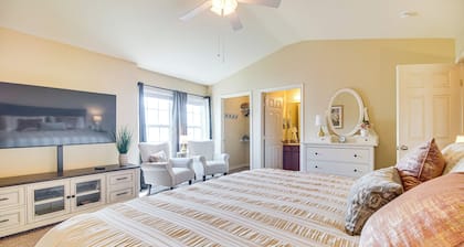 Half-mi to Grand Lake: Townhome w/ Hot Tub