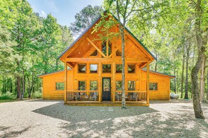 House (2 Bedrooms) | Interior - Private Hot Tub: Luxe Cabin in Broken Bow! (Broken Bow)