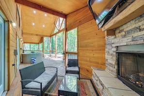 House (2 Bedrooms) | Interior - Private Hot Tub: Luxe Cabin in Broken Bow! (Broken Bow)