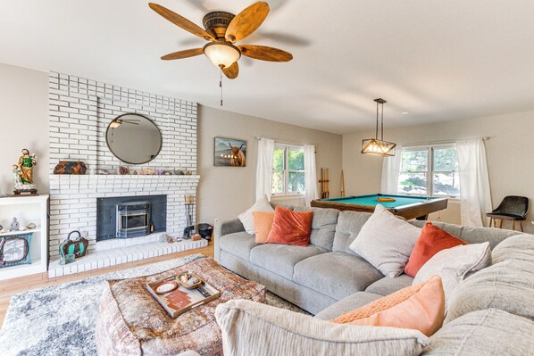 House (2 Bedrooms) | Interior