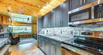 Hike & Snow Play! Creekside Cabin in Payson