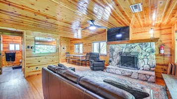 House (2 Bedrooms) | Front of property