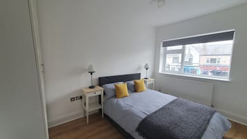 1 Schlafzimmer, Reisekinderbett, WLAN, Bettwäsche