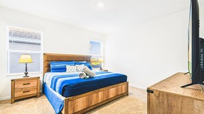 5 bedrooms, iron/ironing board, WiFi, bed sheets
