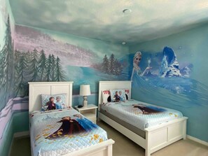 9 bedrooms, iron/ironing board, WiFi, bed sheets - Last Minute Disney! Private Pool, Game Room & Themed Bedrooms. Book Now! #113667 (Orlando)