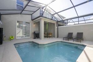 A heated pool - Last Minute Disney Getaway! Private Pool & Themed Bedrooms. Book Now! #112171 (Orlando)